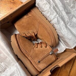 UGG Neumel II Boot Brand new size toddler 6